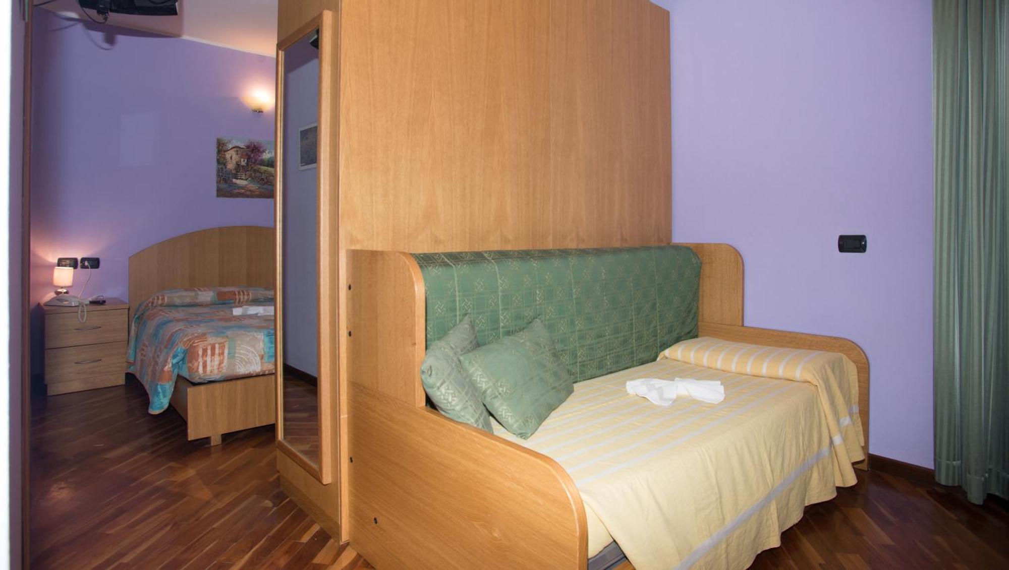 Hotel Pigna D'Oro คีเอซา อิน วัลมาเลนโก ภายนอก รูปภาพ